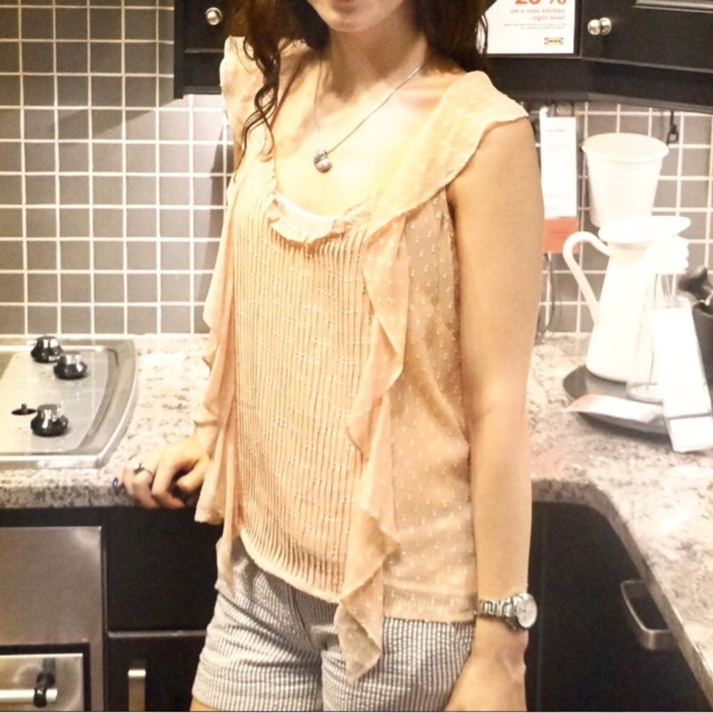 LIKE NEW - MADISON MARCUS Real Silk blouse